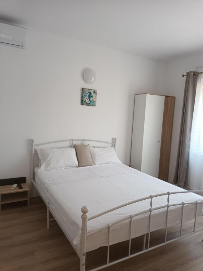 Vila Cosmin Hotel Eforie Nord Exterior photo